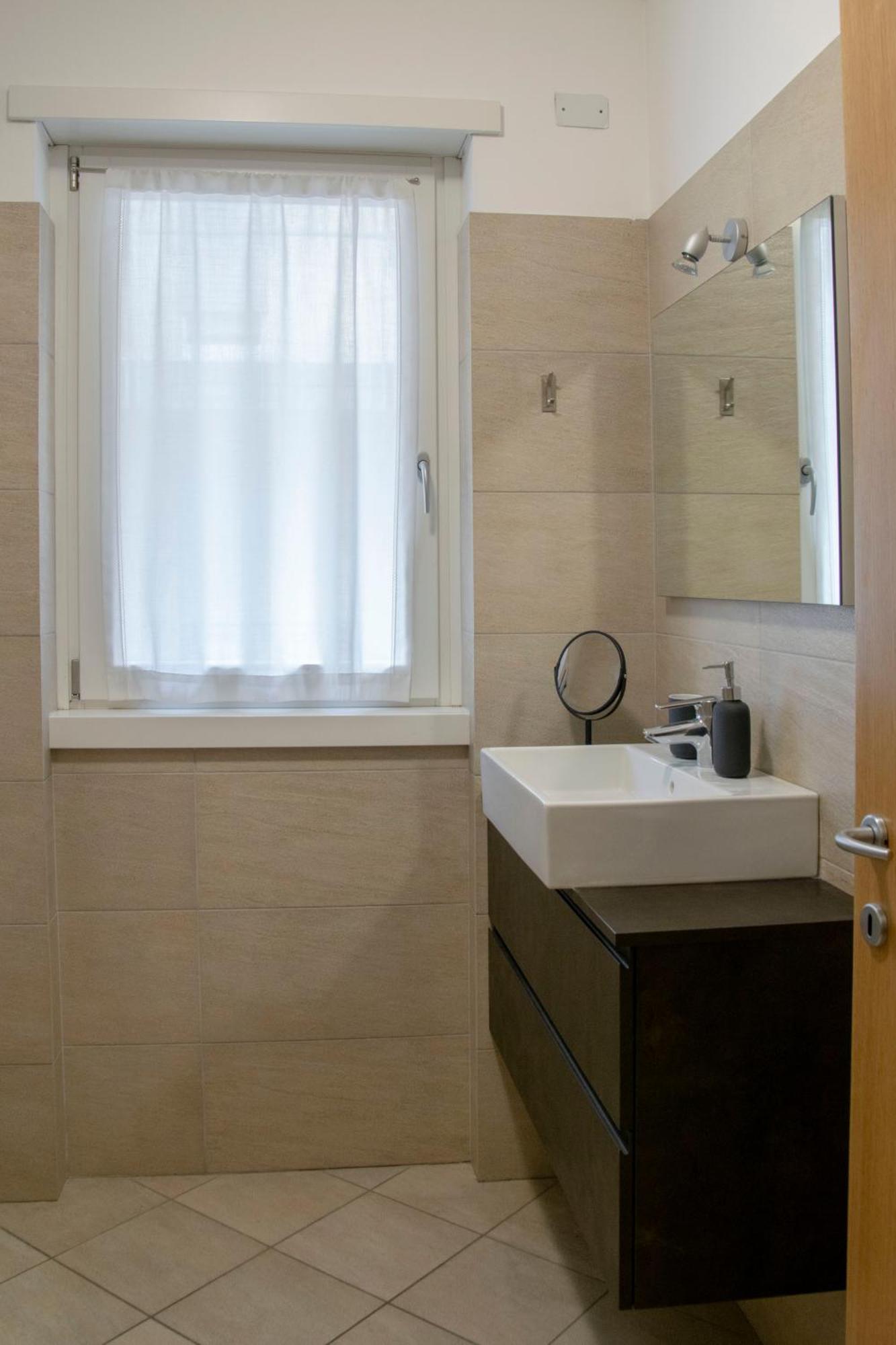 Riva Central Apartment - Free Parking Kültér fotó